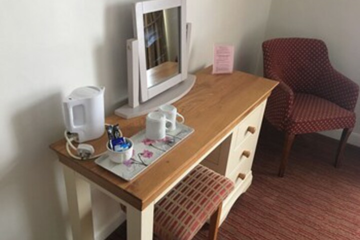 Room 70 of 85