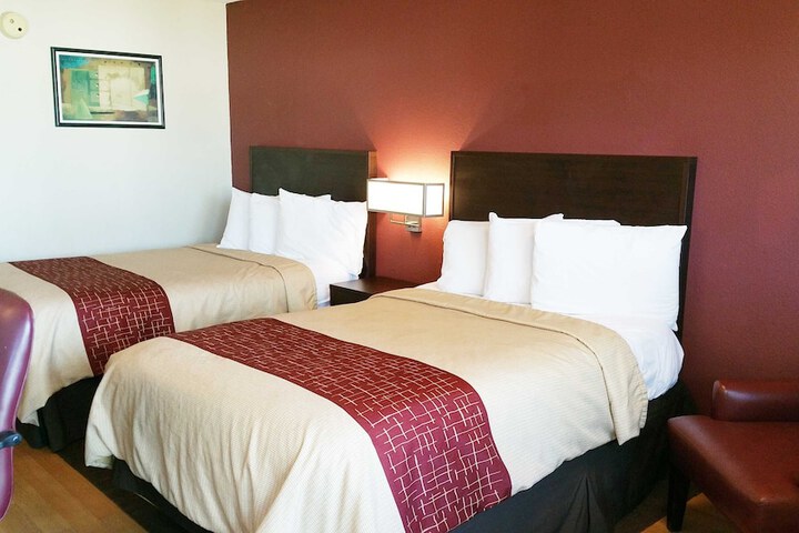Standard Room, King or Two Doubles (6 of 15)