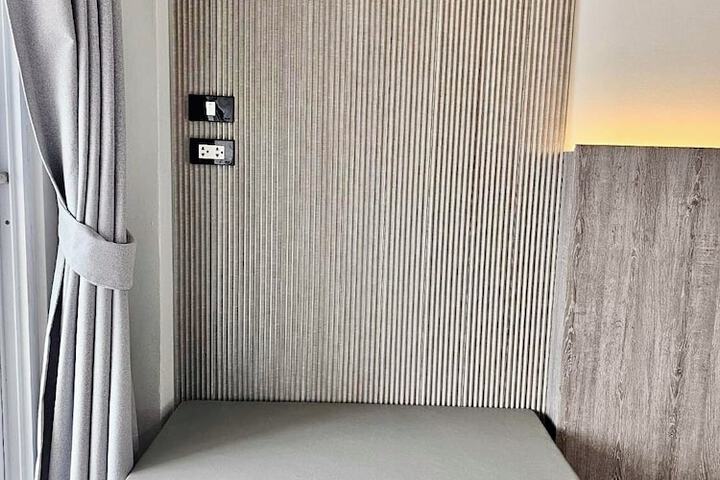 Room 13 of 52