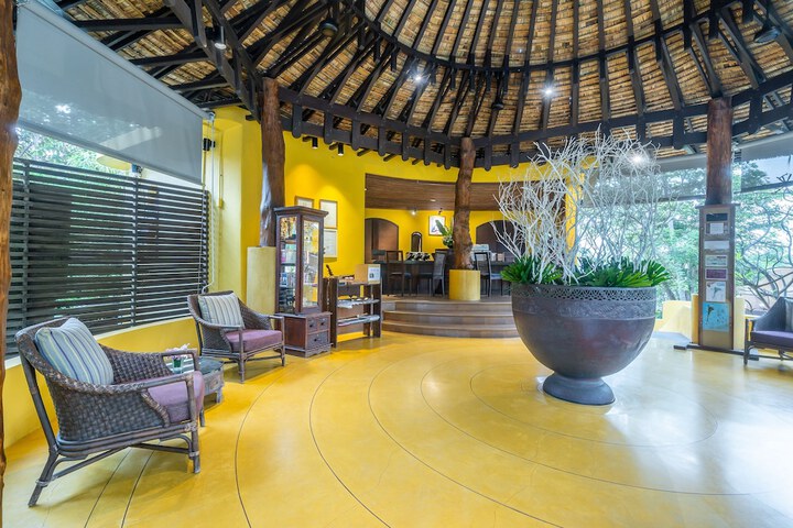 Hotel Interior 4 of 94