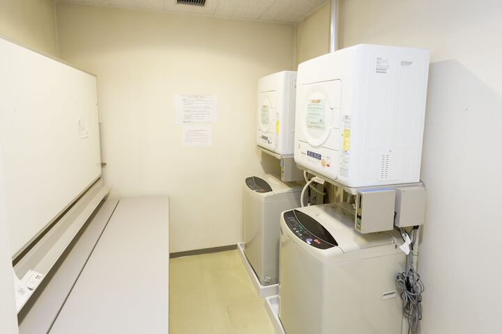 Laundry 21 of 41