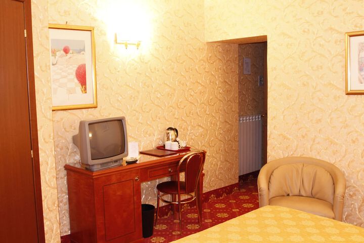 Room amenity