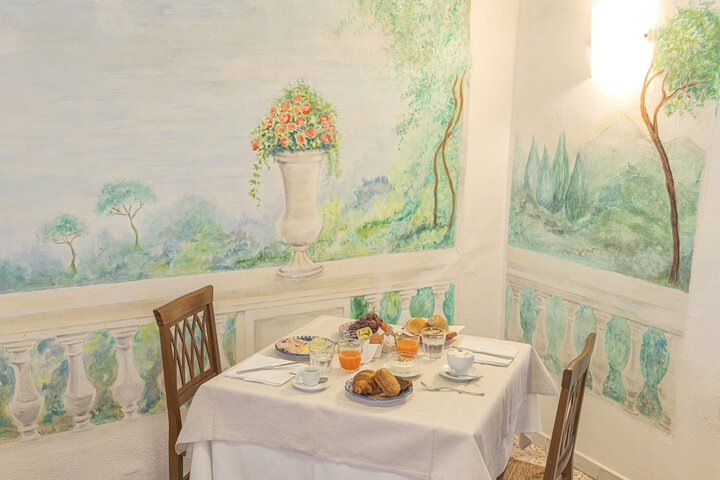 Dining 56 of 66