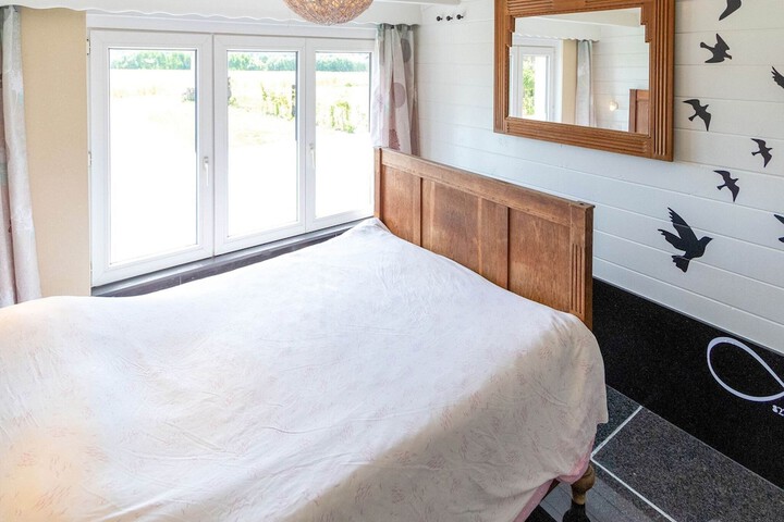 Room 7 of 29