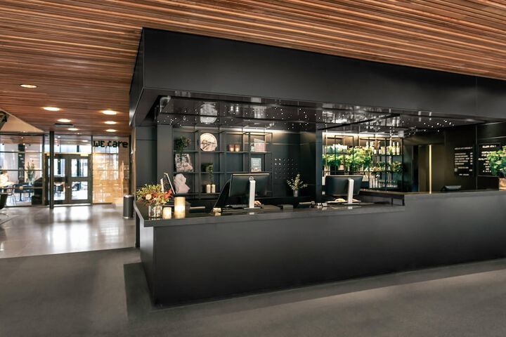 Hotel Lobby