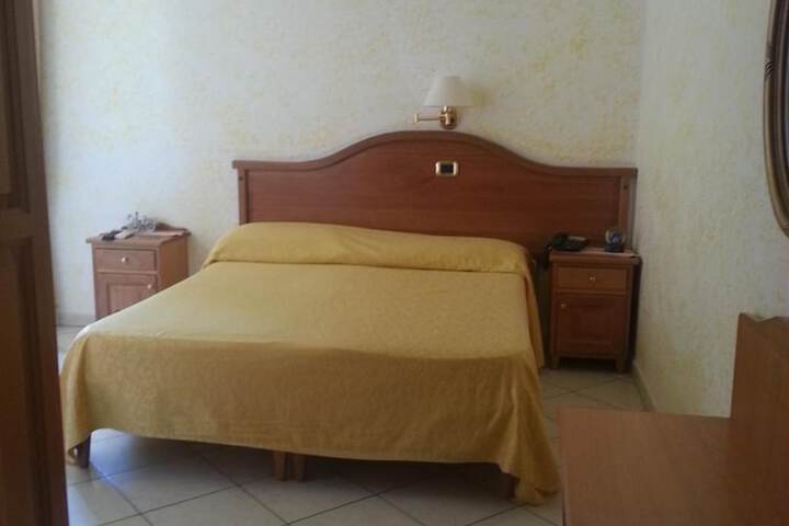 Room 14 of 48