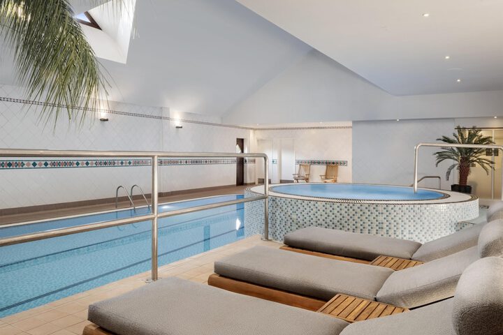 Pool 40 of 90