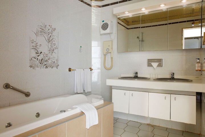 Clean Restrooms