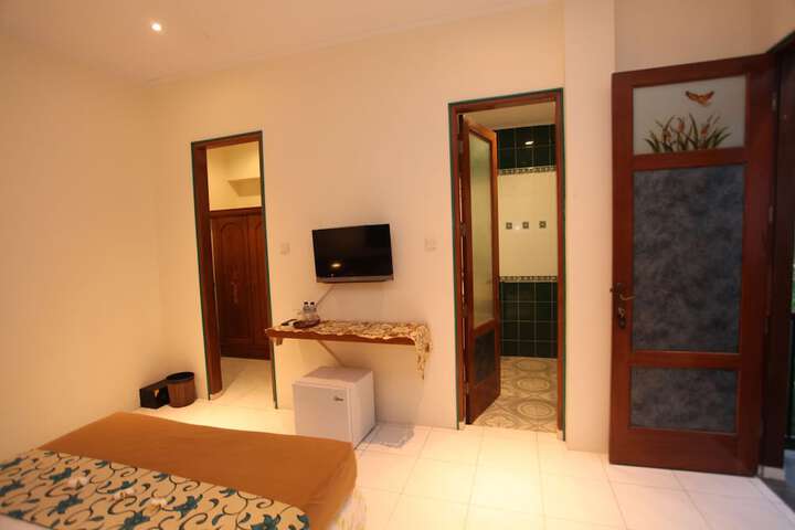 Room 18 of 51
