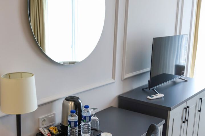 Room 15 of 27