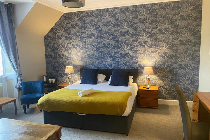 Room 8 of 44