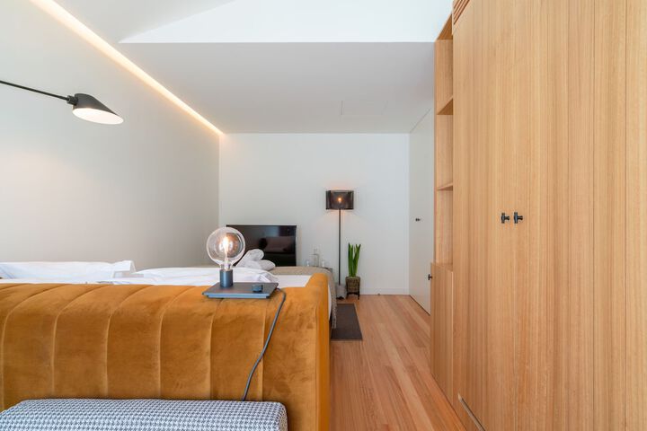 Room 44 of 72