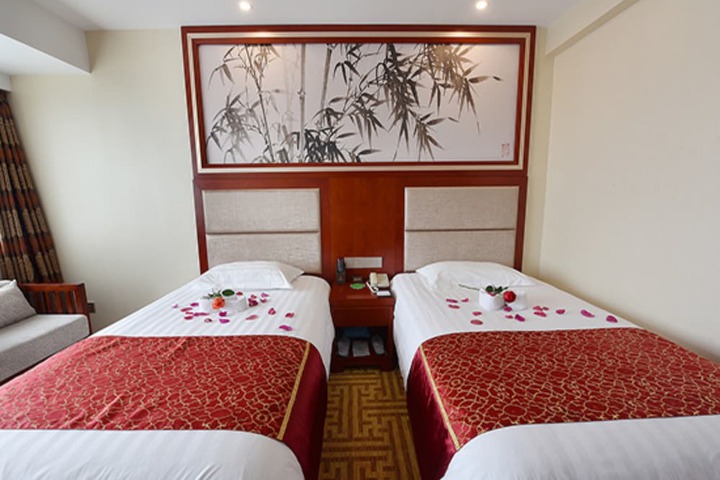 Room 12 of 29