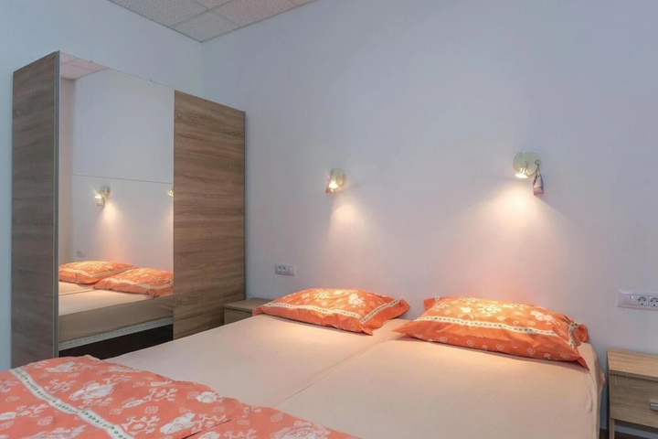 Beautiful Home in Medulin With Wifi and 5 Bedrooms