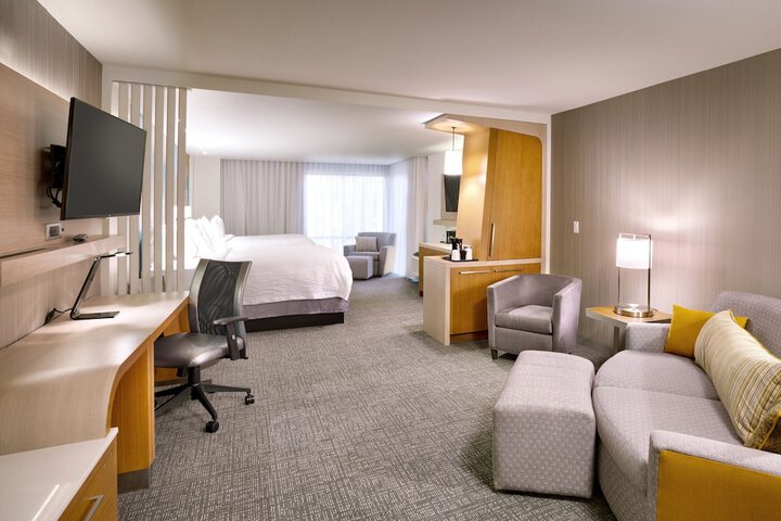 Room 11 of 46