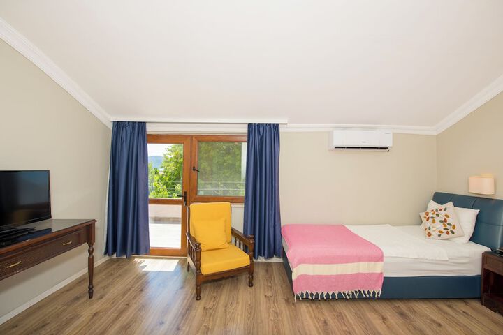 Room 13 of 60