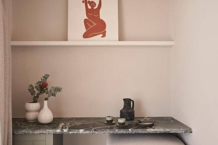 Room 13 of 79