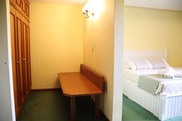 Room 22 of 127