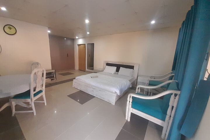 Room 16 of 54