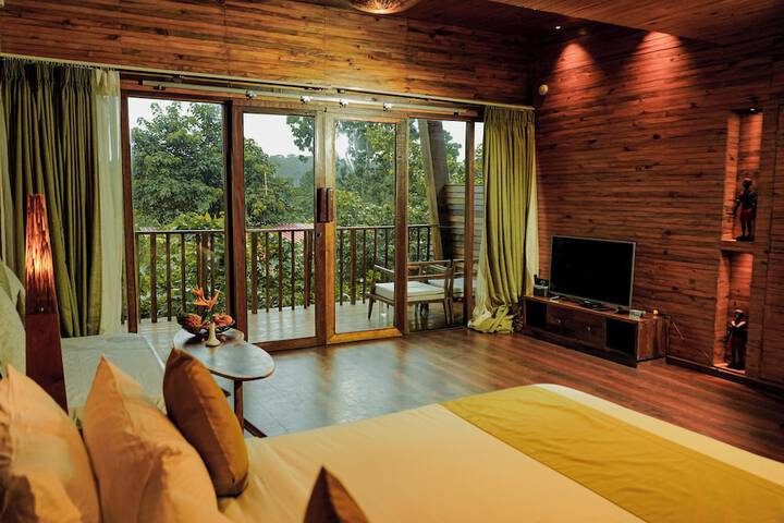 Room 3 of 94