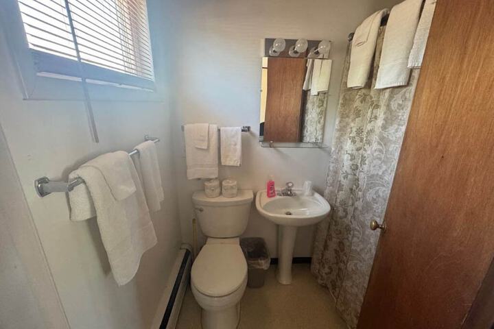 Room 25 of 59