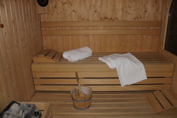 Room 20 of 33