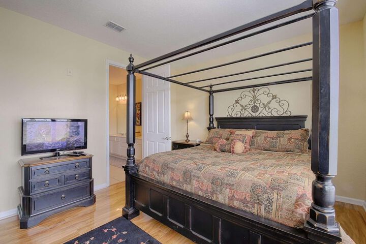 Room 15 of 50
