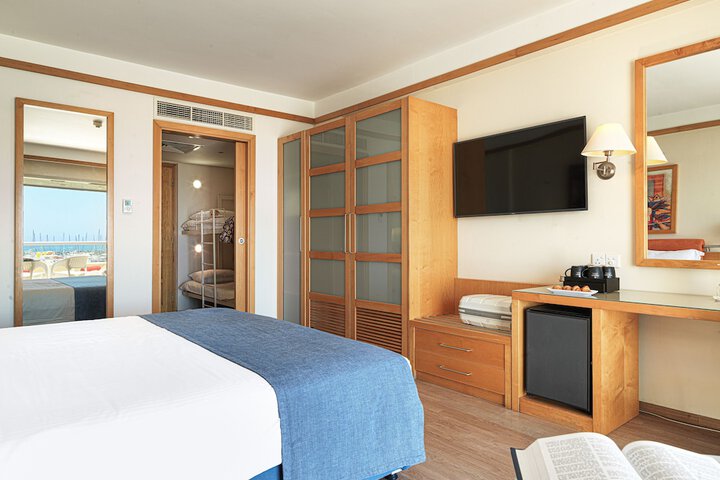Room 22 of 154