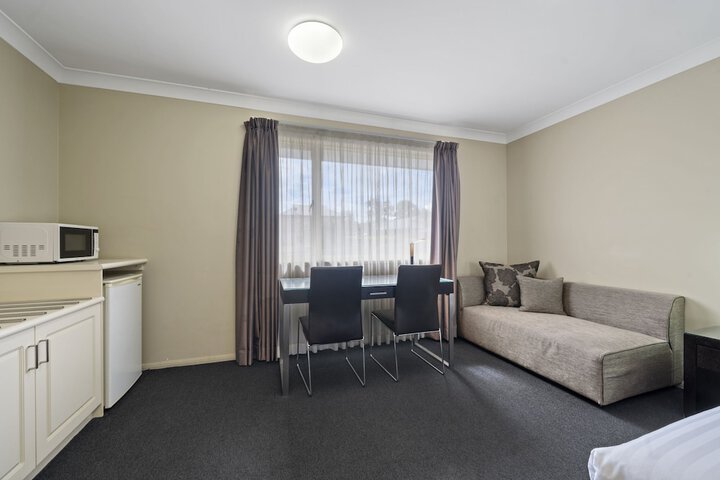 Room 6 of 46