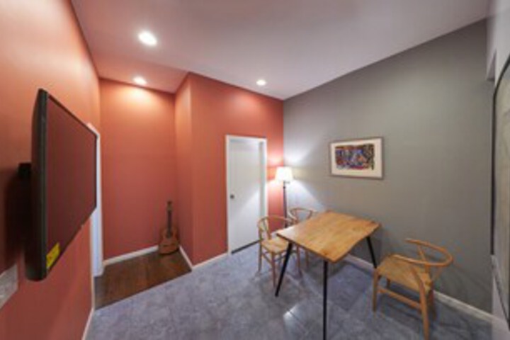 Room 21 of 79