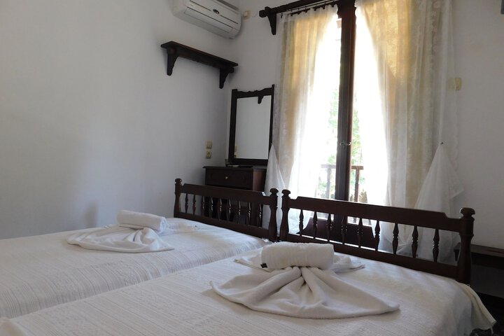 Room 45 of 93