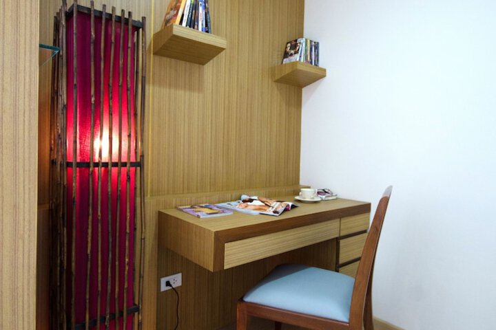 Room 30 of 42