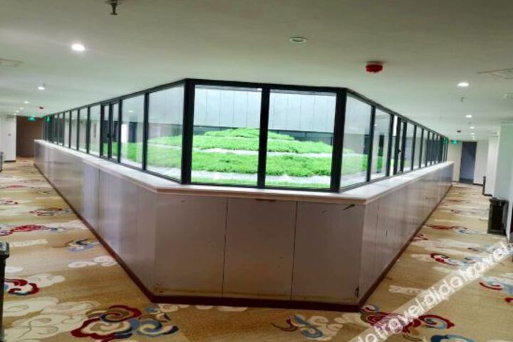 Hotel Interior 11 of 27