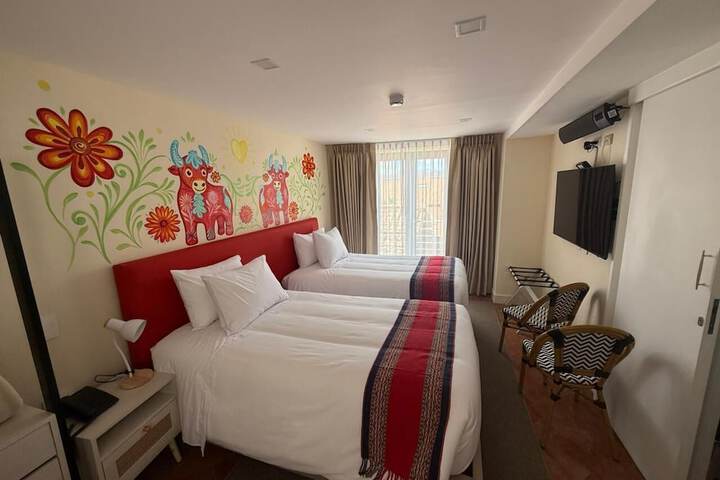 Room 5 of 73