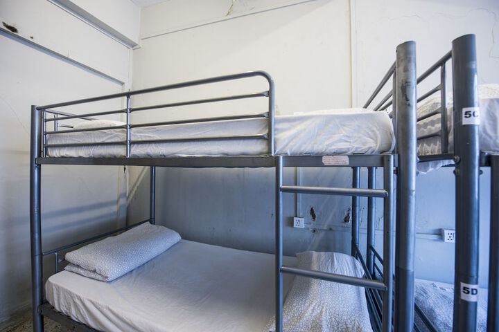 Room 28 of 43