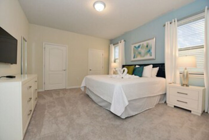 Room 128 of 131