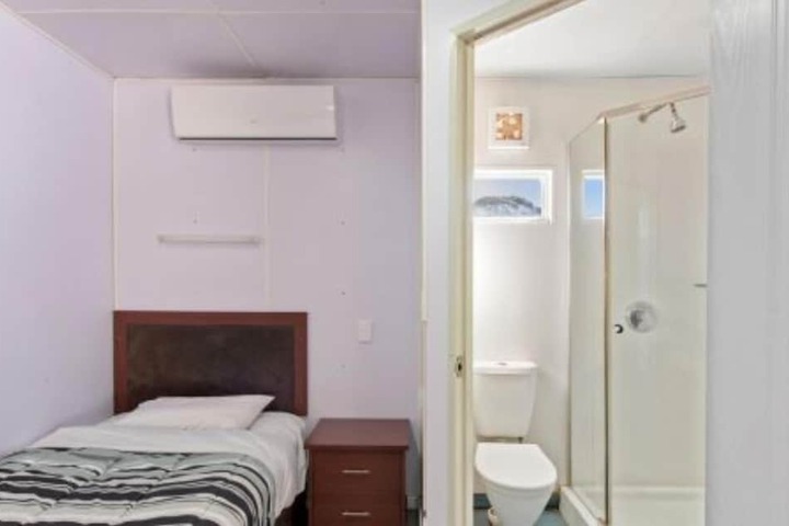 Room 12 of 61
