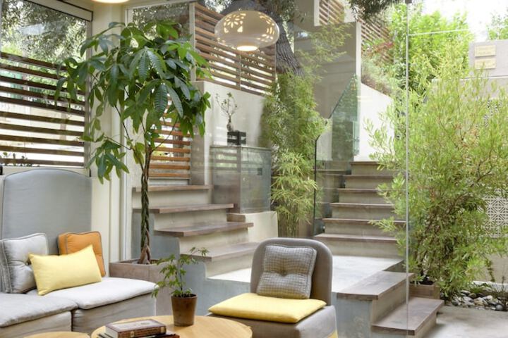 Hotel Lobby