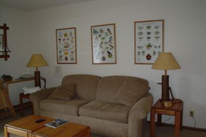 Room 27 of 34
