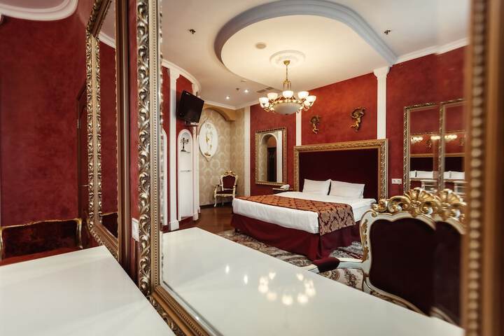 Room 20 of 47