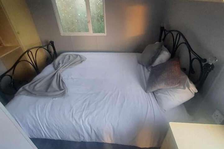 Room 4 of 20