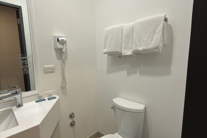 Room 18 of 24