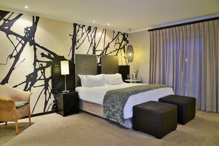 Room 14 of 77