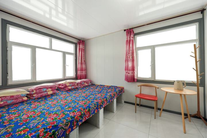 Room 34 of 84