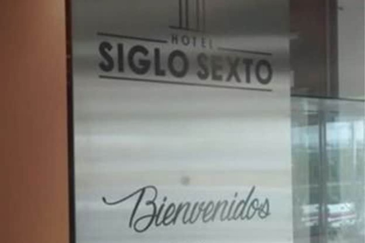 Hotel 56 of 58
