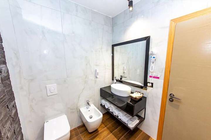 Room 60 of 96
