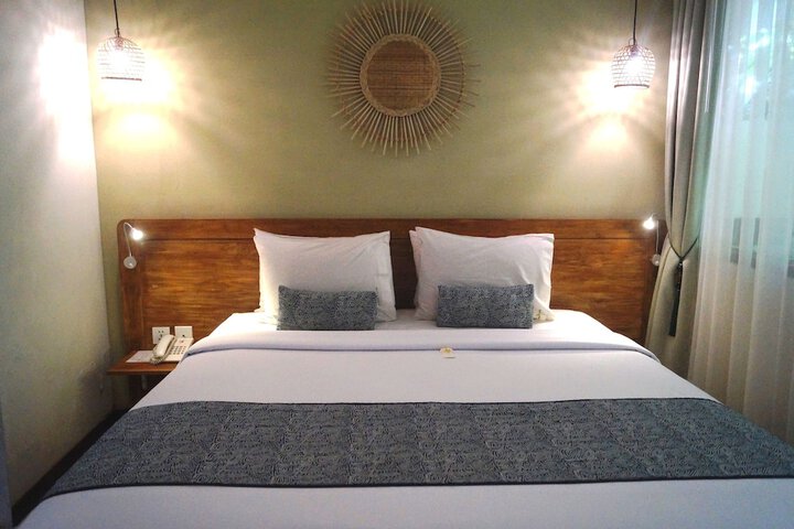 Room 9 of 65