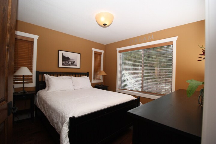 Room 19 of 543