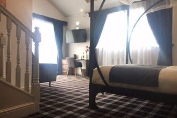 Room 80 of 117