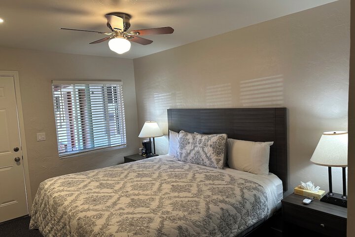 Room 15 of 89
